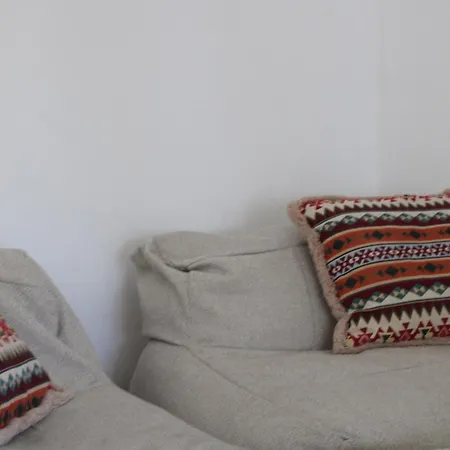 Ornella 빌라노바 디 오스투니